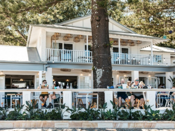 Walk-in: Enjoy working with an amazing panoramic view!