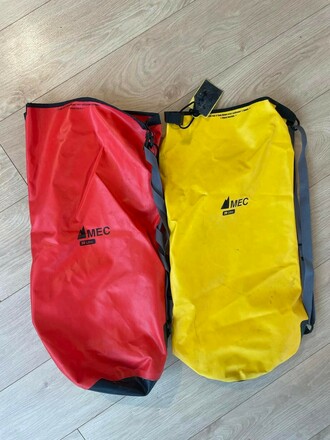 Crane clearance dry bag