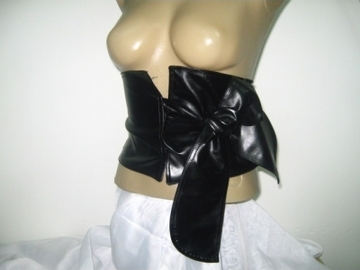 Vente au détail: ceinture corset en cuir avec ruban