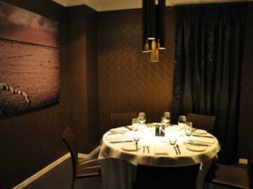 Book a meeting : Wagyu Room | An intimate ambience set best for small gatherings
