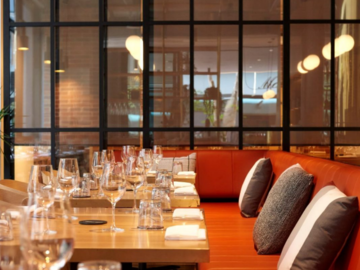 Book a meeting : Lounge Dining | Great for business lunches & meetings