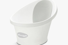 Rent out Monthly: Shnuggle Baby Bath