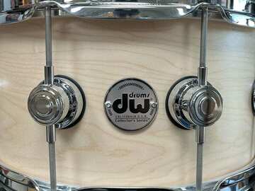 Selling with online payment: DW Collectors Maple Snare Drum 14x6.5 Satin Oil Natural