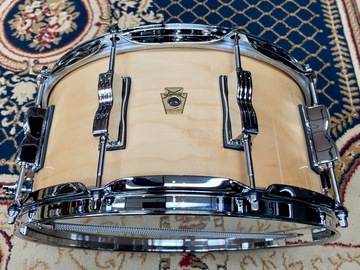 Selling with online payment: Ludwig LS403 Classic Maple 6.5x14" 10-Lug Snare Drum Natural Mapl