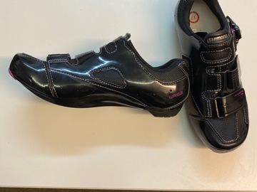Selling with online payment: Shimano Road cycling shoes women’s Reg Retail $199
