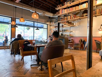 Walk-in: There is just you and your work in Caffè Nero I Warwick Way SW1V 