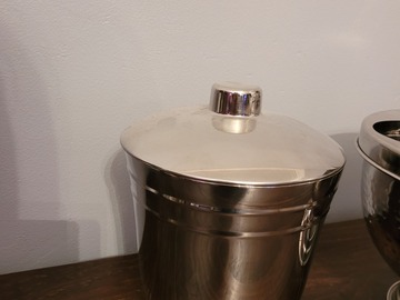 Rent per night (24 hour rental): Ice Bucket