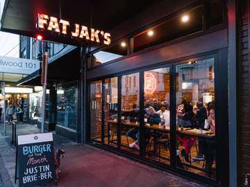 Walk-in: Fat Jak's - St Kilda | A working paradise for office workers