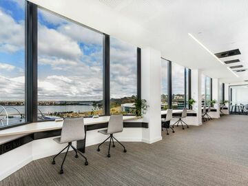 Book a table: Window/Hot Desks | Enjoy panoramic views of Elizabeth Quay.