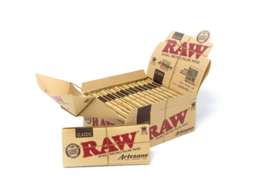  : RAW Artesano King Size rolling papers (+tips and a tray)
