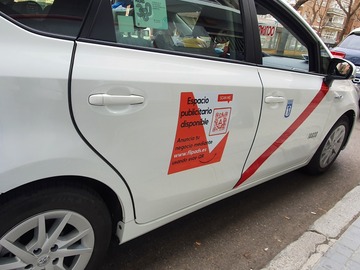 Alquiler sin botón de pago: Taxi para publicidad rotulada en Madrid