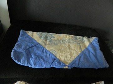Vente au détail: trousse plate en tissu beige et bleu 