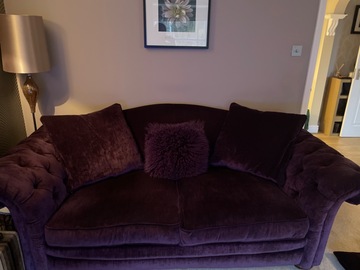 Rent out Monthly: 4 & 3 seater sofa