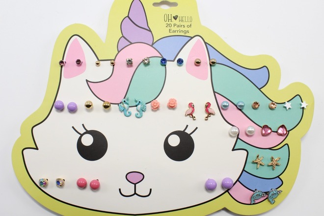 50 Sets of 20 Pair Earrings on a Card $900 Retail Value