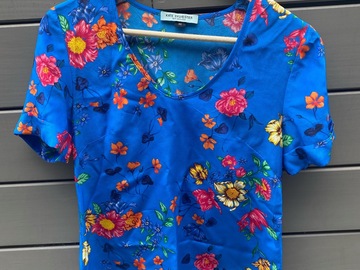 Selling: Blue Silk floral short sleeved shirt