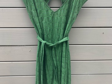 Selling: Green summer dress in gingham 