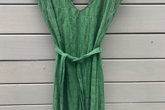 Selling: Green summer dress in gingham 