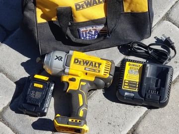 Renting out with online payment: Cordless Impact Wrench