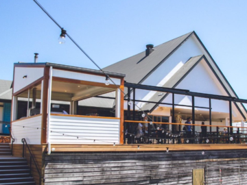 Book a meeting | $: Sunny's Bar & Deck | Stunning place to hold your meetings