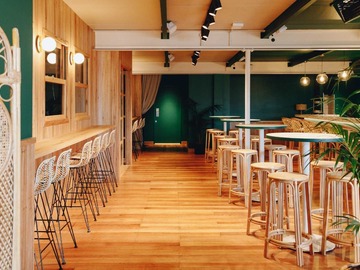 Book a meeting | $: Greenhouse | Business talk happens here