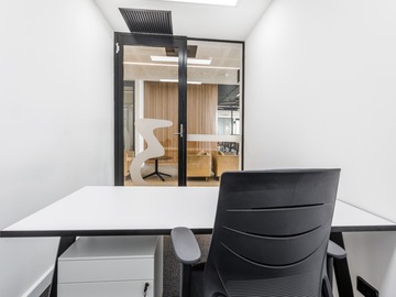 Space by hour (beta): Private Office |  Designed for your every meeting need.