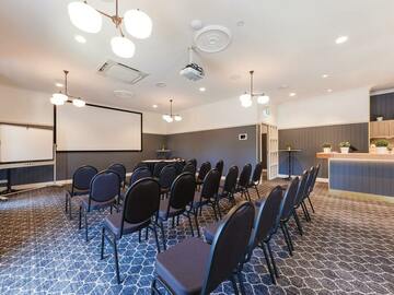 Book a meeting | $: The Heritage Room | An ideal breakout zone for networking
