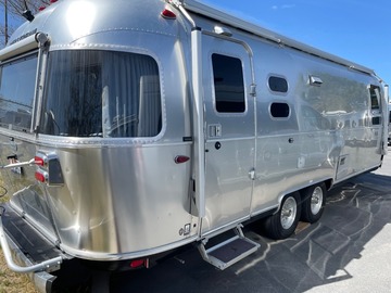 For Sale: 2018 Airstream Globetrotter Globetrotter 27FB