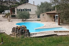 NOS JARDINS A LOUER: Beau terrain arboré avec piscine a proximité de Carcassonne