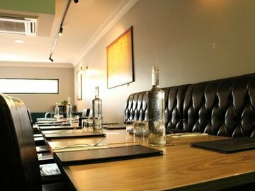 Book a meeting: The Hunters Lounge | Stay in our cosy space with your team