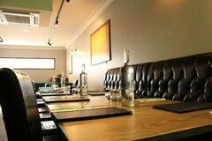 Book a meeting: The Hunters Lounge | Stay in our cosy space with your team