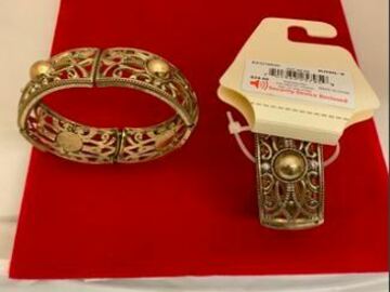 Liquidation/Wholesale Lot: 100 pcs--Kohl's Antique Gold Bracelets--$24.00 retail--$0.99