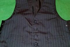 Selling with online payment: 3T Boys Vest Suit Black EUC