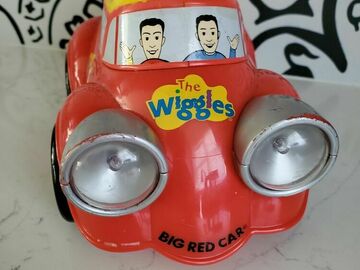 Selling with online payment: The Wiggles Singing Big Red Car w/ Flashlight Musical Toy Spin Ma