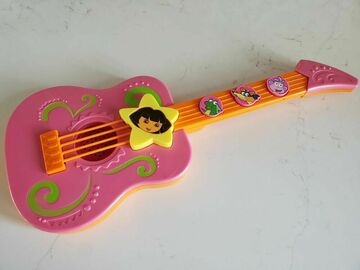 Selling with online payment: 2009 Mattel Dora the Explorer Electronic Bilingual Toy Guitar - W