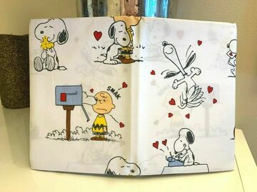 Selling with online payment: Pottery Barn SET Valentine Snoopy Pillowcase+ HEART TWIN SHEET SE