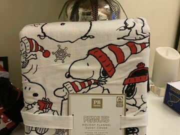 Selling with online payment: $189 Peanuts Snoopy FULL / QUEEN Pottery Barn BED Duvet Cover Hol