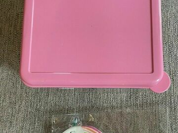 Selling with online payment: Pottery barn Lunch Sandwich box + Rainbow HEART UNICORN ice bag s