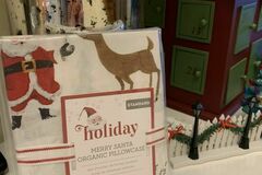 Selling with online payment: Pottery Barn Merry Christmas Organic pillowcase holiday tree Rudo
