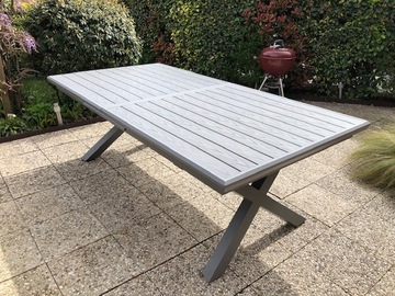 Vente: Table de jardin extensible en aluminium 8-10 places