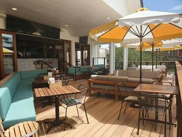 Book a meeting | $: Sunny's Upper Deck | Gorgeous space suitable for small groups