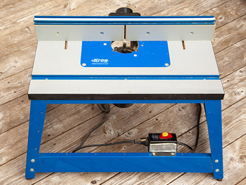 Renting out with online payment: Router Table with Sears Craftsman Router