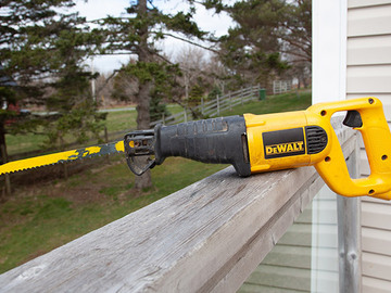 Renting out with online payment: Dewalt Reciprocating Saw