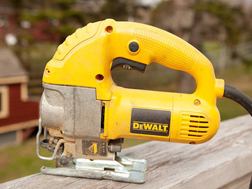 Renting out with online payment: Dewalt Jig Saw