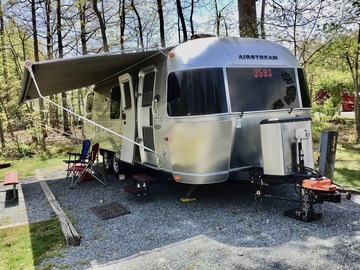 For Sale: 2015 Airstream Flying Cloud