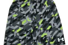Selling with online payment: Under Armour Boys Gray & Black Printed Swim Short Size 5