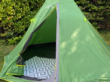 Renting out with online payment: 4m green lightweight bell tent