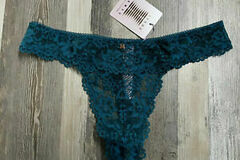 Liquidation/Wholesale Lot: 10 Savage X Fenty By Rihanna Undie Forest Green Lace Thong LARGE