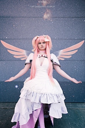 Goddess Madoka/Godoka - Lumikha Cosplay Resale
