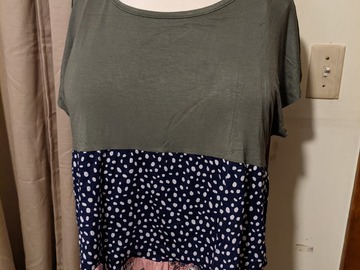 For sale: Flowy Tiered Tee, XL, NWT