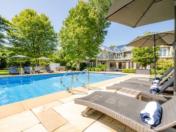 Daily Rental: Private resort-like home and pool area